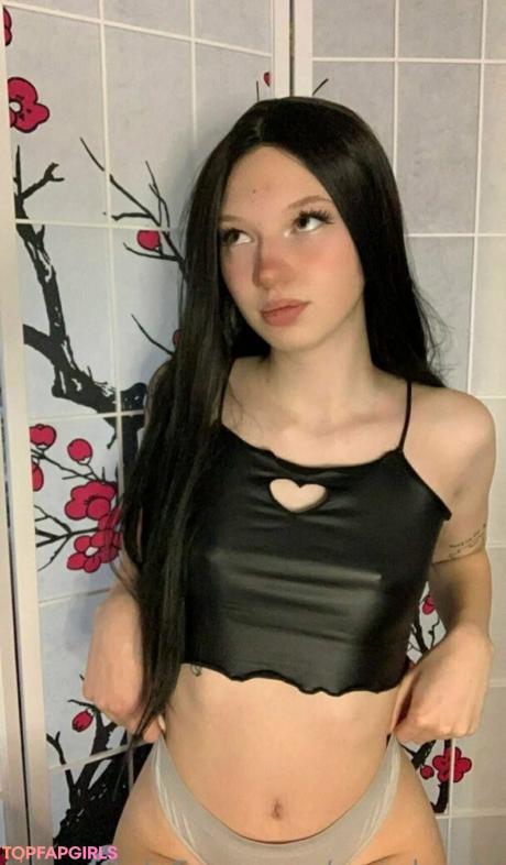 Weirdoroki nude leaked OnlyFans photo #26