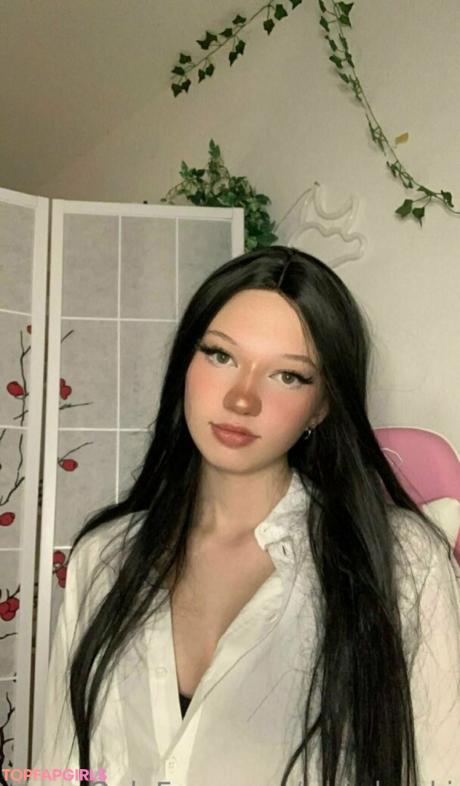 Weirdoroki nude leaked OnlyFans photo #30