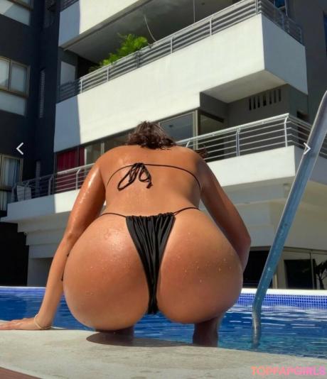 Cultleaderakira nude leaked OnlyFans photo #8