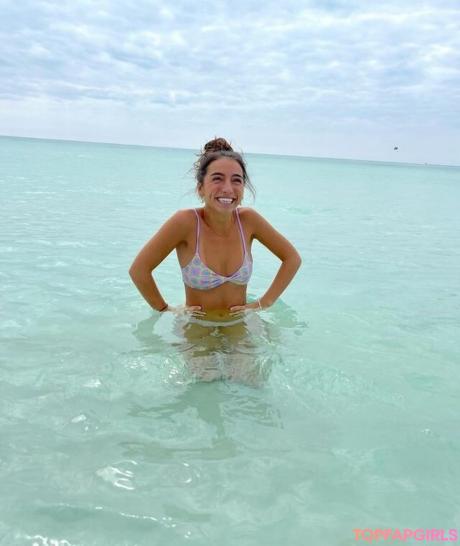 Ellie nude leaked OnlyFans photo #8