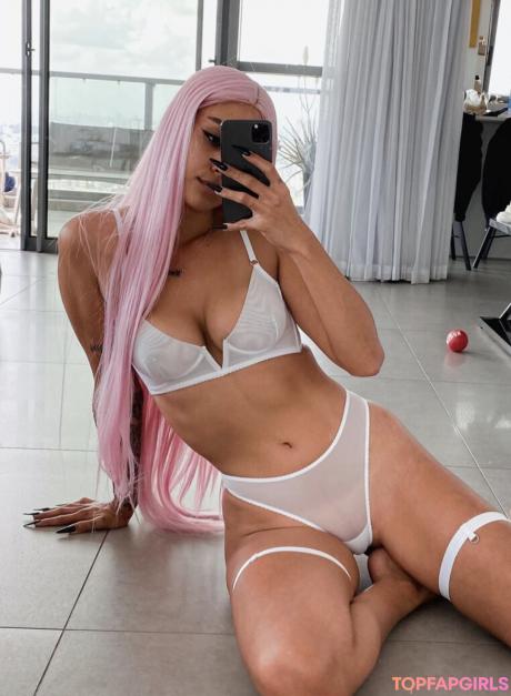 Neomi nude leaked OnlyFans photo #17