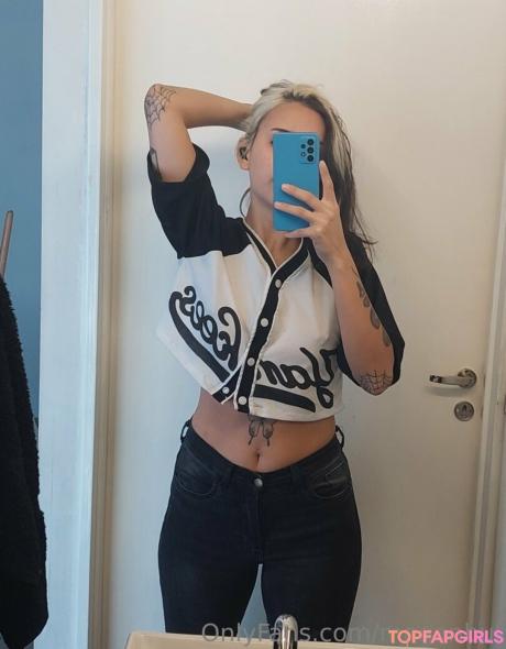 Meganbut nude leaked OnlyFans photo #8