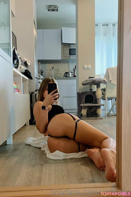 Venkilou nude leaked OnlyFans photo #9