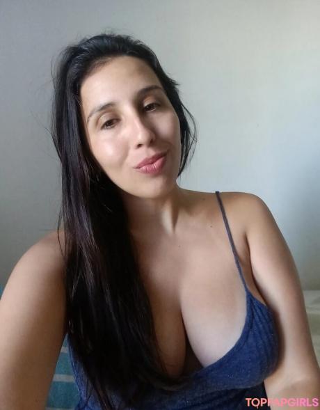 Estefania nude leaked OnlyFans photo #2