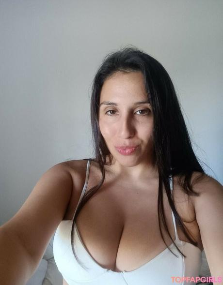 Estefania nude leaked OnlyFans photo #6