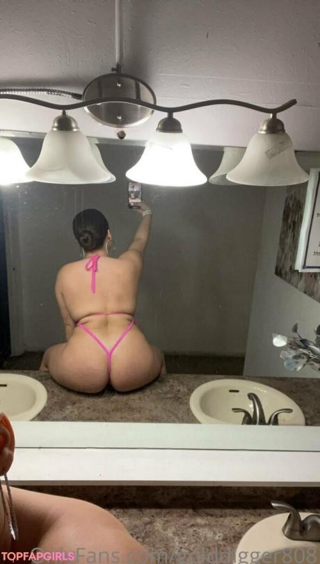 Golddigger808 nude leaked OnlyFans photo #5