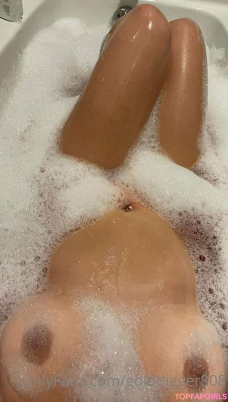 Golddigger808 nude leaked OnlyFans photo #6