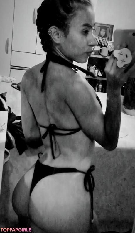 Samira nude leaked OnlyFans photo #28