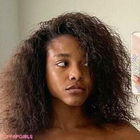 Aaaaayevuh nude leaked OnlyFans photo #11