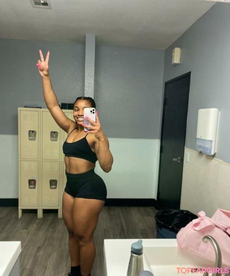 Aaaaayevuh nude leaked OnlyFans photo #21