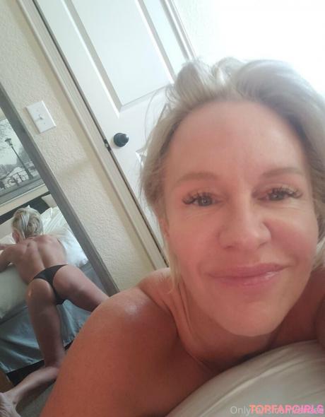 Anzee nude leaked OnlyFans photo #9