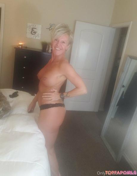 Anzee nude leaked OnlyFans photo #28