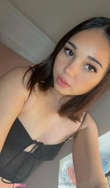 Bellabxnny nude leaked OnlyFans photo #12