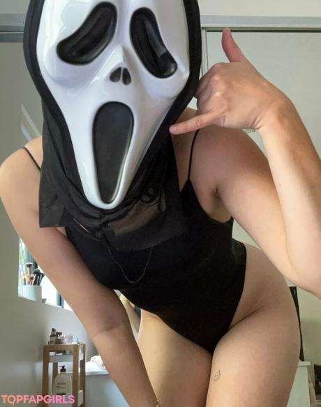 Bellabxnny nude leaked OnlyFans photo #16