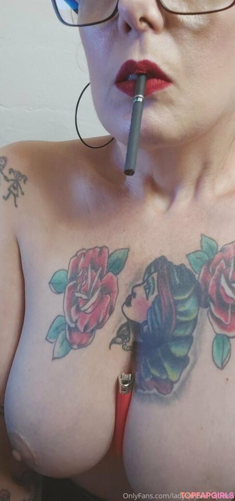 Lady.smoker.queen nude leaked OnlyFans photo #41