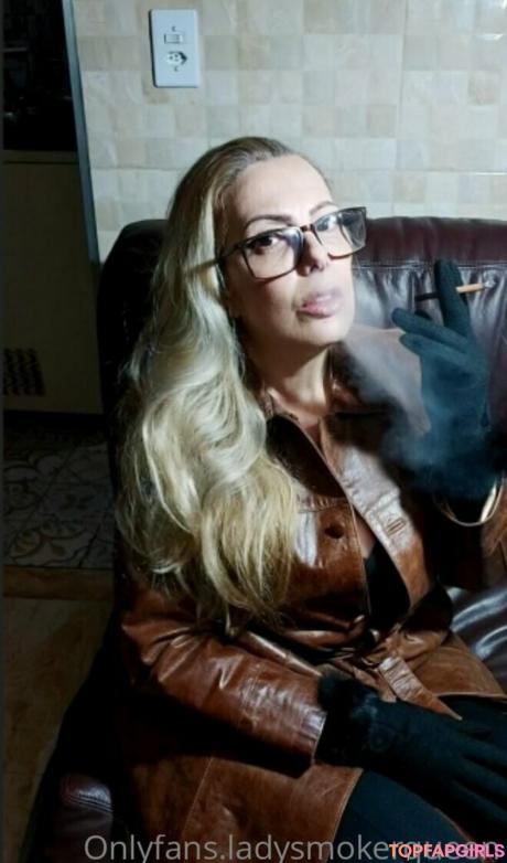 Lady.smoker.queen nude leaked OnlyFans photo #70