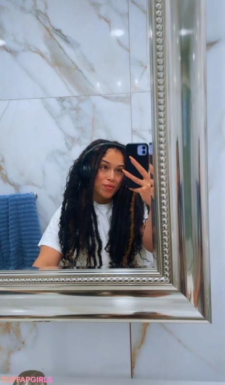 Safiyaswrld nude leaked OnlyFans photo #12