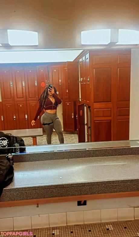 Safiyaswrld nude leaked OnlyFans photo #16