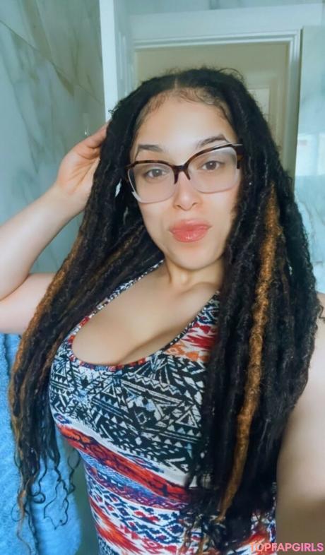 Safiyaswrld nude leaked OnlyFans photo #39