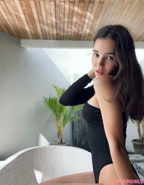Lolasweetxo nude leaked OnlyFans photo #689