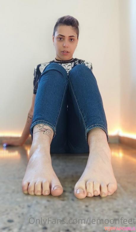 Lemoonfeet nude leaked OnlyFans photo #42