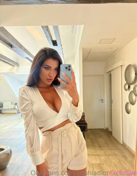 Sophia nude leaked OnlyFans photo #18
