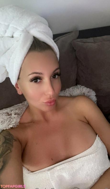Issaa0 nude leaked OnlyFans photo #284