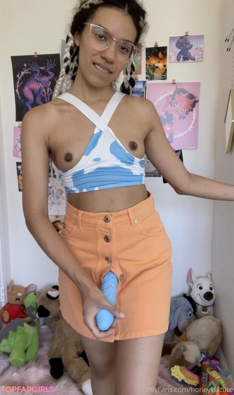 HoneyVulture nude leaked OnlyFans photo #60