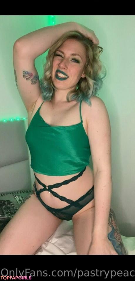 Pastrypeach nude leaked OnlyFans photo #241