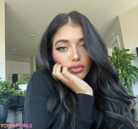 Daraanjelika nude leaked OnlyFans photo #60