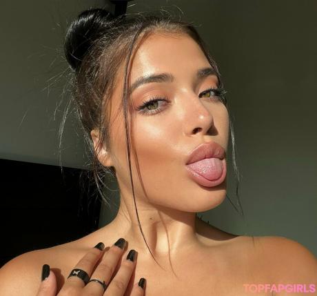 Daraanjelika nude leaked OnlyFans photo #78