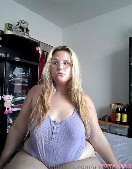Andryantlova nude leaked OnlyFans photo #15