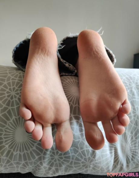 Alicefrenchfeet nude leaked OnlyFans photo #146