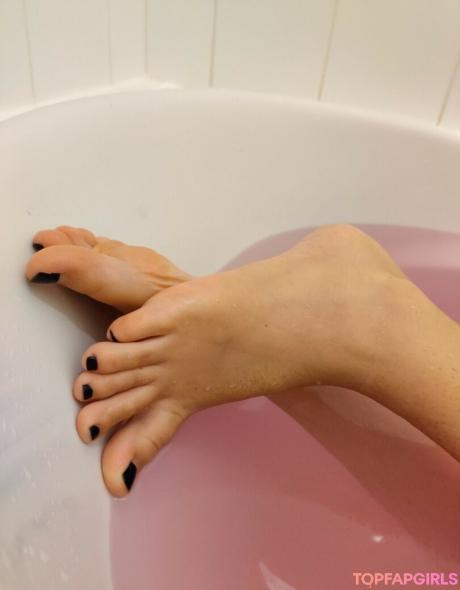 Alicefrenchfeet nude leaked OnlyFans pic