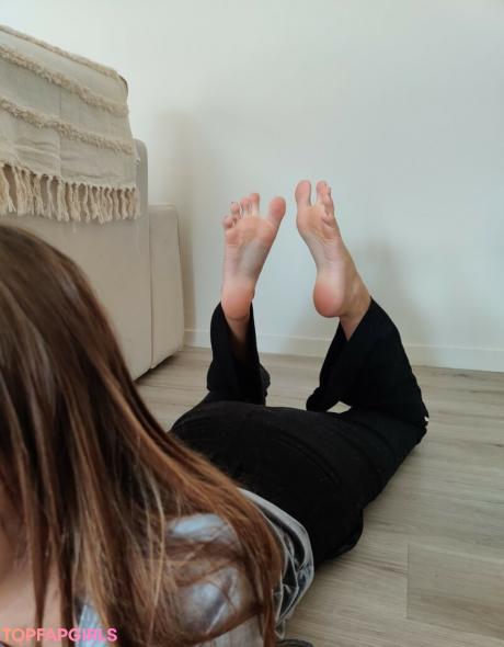 Alicefrenchfeet nude leaked OnlyFans photo #176