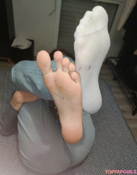 Alicefrenchfeet nude leaked OnlyFans photo #185