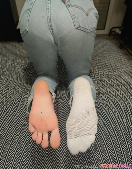 Alicefrenchfeet nude leaked OnlyFans photo #190