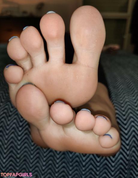 Alicefrenchfeet nude leaked OnlyFans photo #295