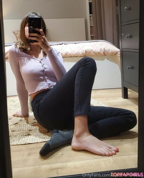 Alicefrenchfeet nude leaked OnlyFans photo #392