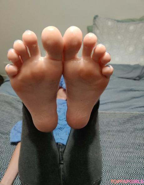 Alicefrenchfeet nude leaked OnlyFans photo #47