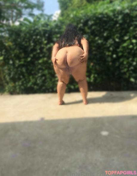 Hilantya nude leaked OnlyFans photo #9