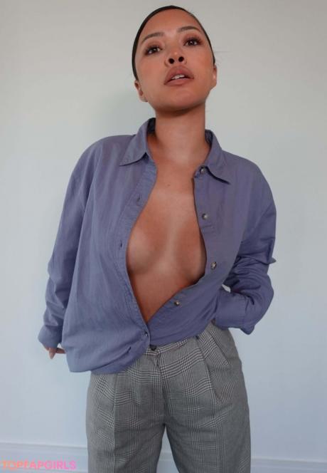 Julia nude leaked OnlyFans photo #162