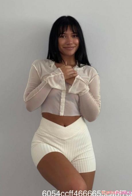 Julia nude leaked OnlyFans photo #26