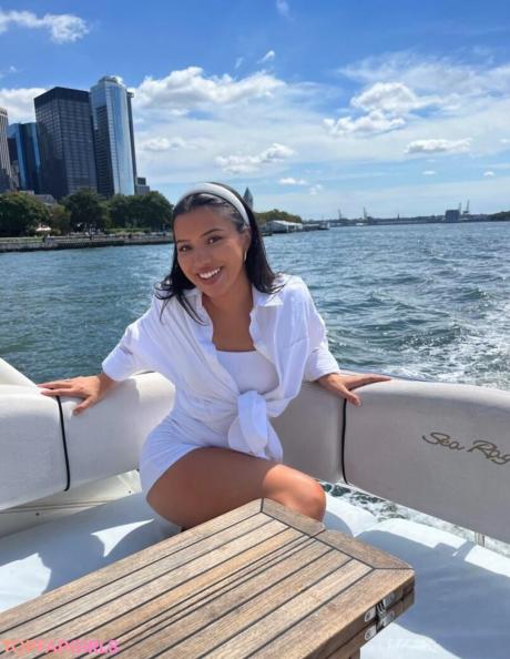 Julia nude leaked OnlyFans photo #404