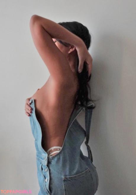Julia nude leaked OnlyFans photo #48