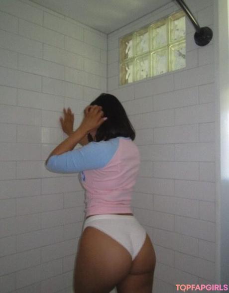 Julia nude leaked OnlyFans photo #696
