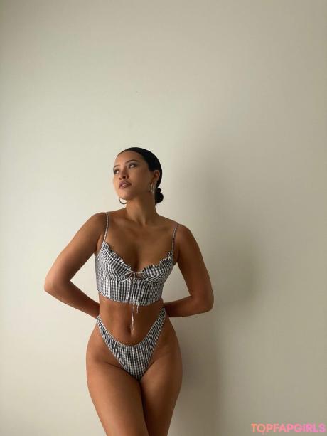 Julia nude leaked OnlyFans photo #869