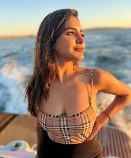 Ashu nude leaked OnlyFans photo #21