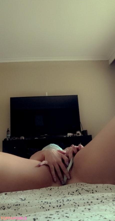 Racheldanderfield nude leaked OnlyFans photo #9