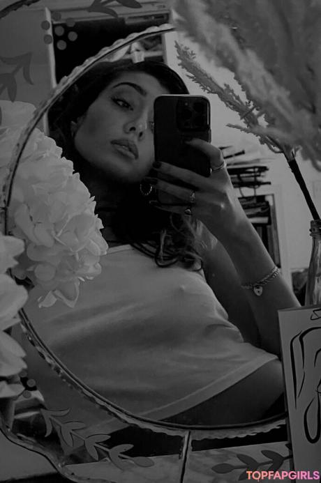 Leyla nude leaked OnlyFans photo #16